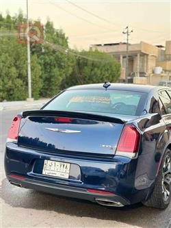 کرایسلەر 300